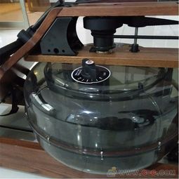 水阻劃船器 模擬自然劃船動作的理想有氧健身器材